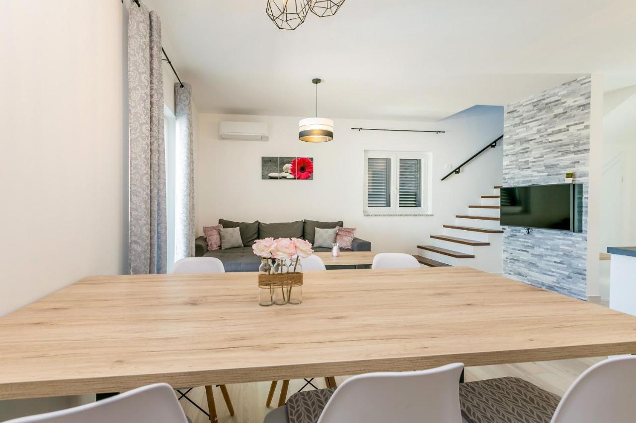 Holiday House San Michele Vrh  Екстериор снимка